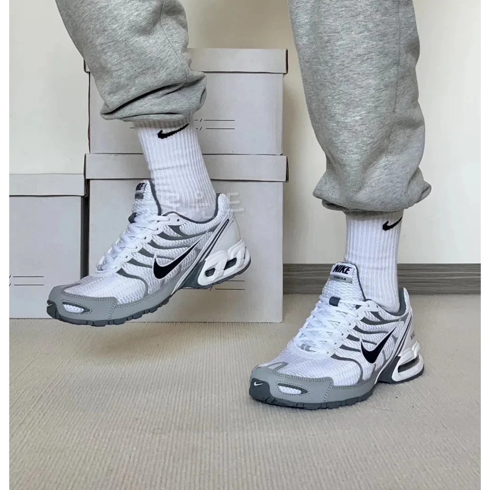 Nike Air Max Torch 4 Mens Sz 11 White Anthracite Wolf Grey 343846 100 Shoes NEW - Picture 5 of 6